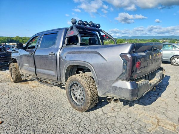2024 TOYOTA TUNDRA SR5 — DSRA