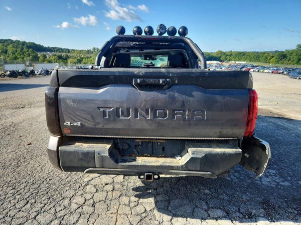 2024 TOYOTA TUNDRA SR5 — DIRR