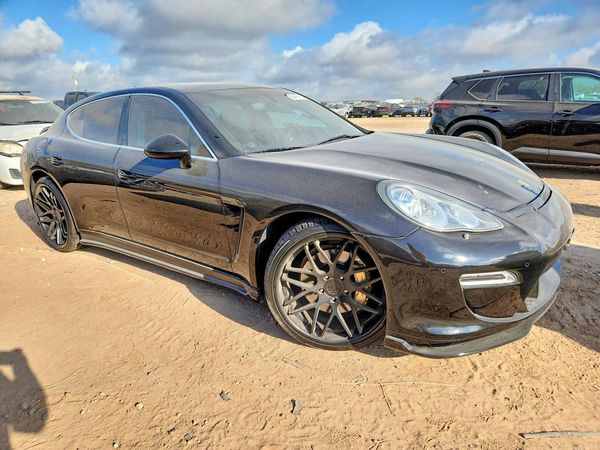 2012 PORSCHE PANAMERA S (2WD), 4S (4WD)