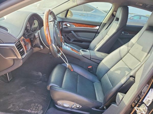 2012 PORSCHE PANAMERA S (2WD), 4S (4WD)