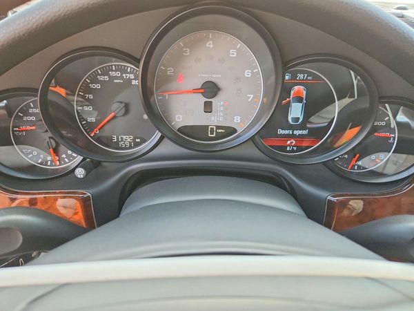 2012 PORSCHE PANAMERA S (2WD), 4S (4WD)