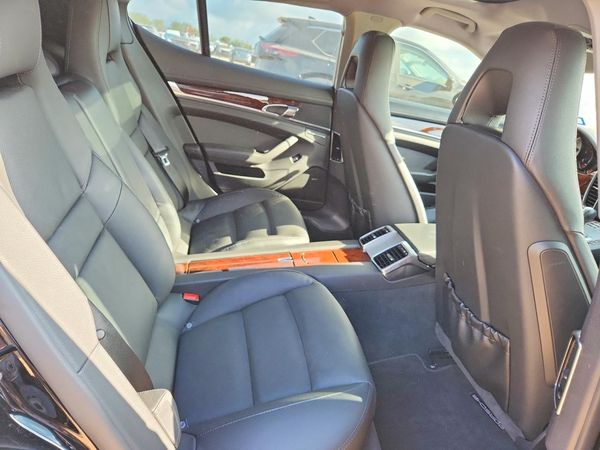 2012 PORSCHE PANAMERA S (2WD), 4S (4WD)