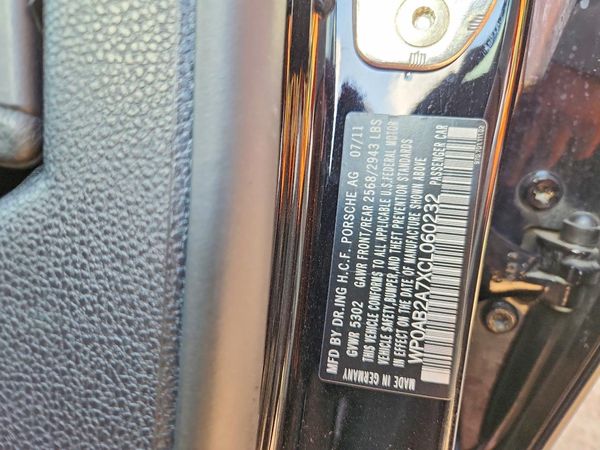 2012 PORSCHE PANAMERA S (2WD), 4S (4WD)