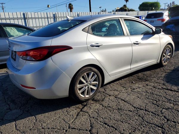 2015 HYUNDAI ELANTRA GLS(Middle)