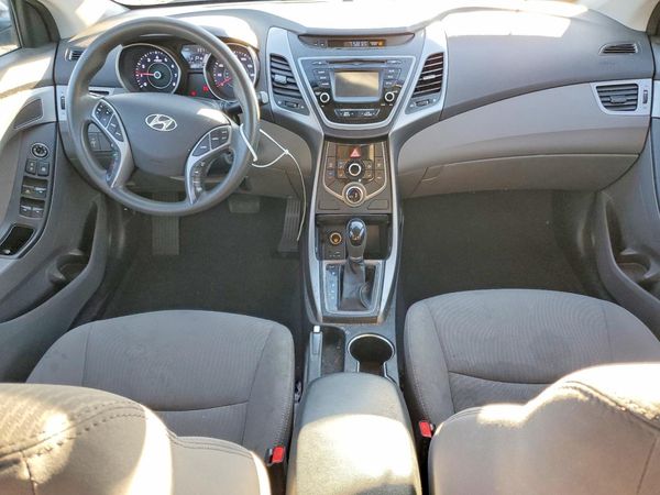 2015 HYUNDAI ELANTRA GLS(Middle)