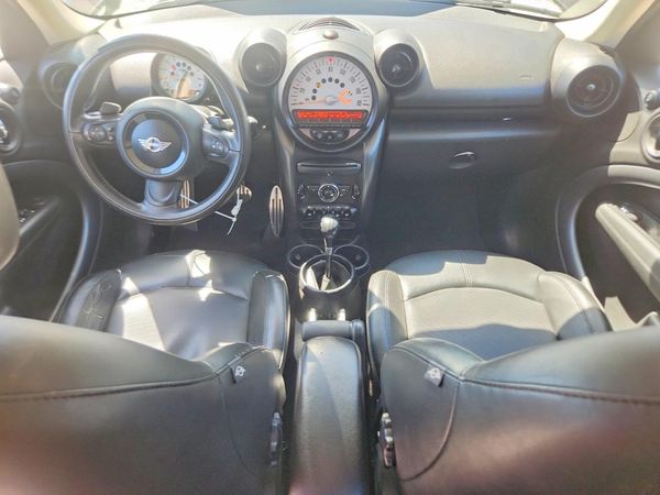 2014 MINI COOPER