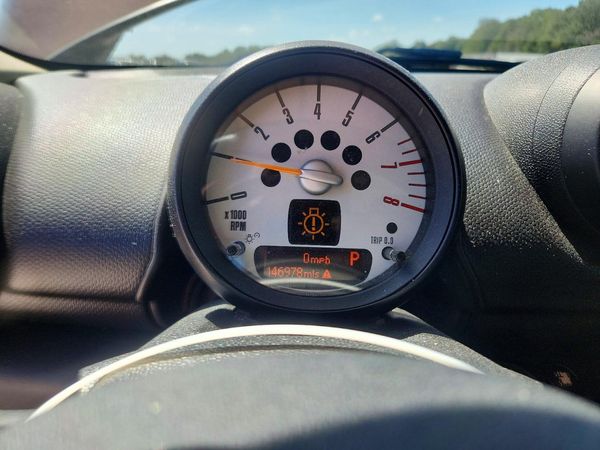 2014 MINI COOPER