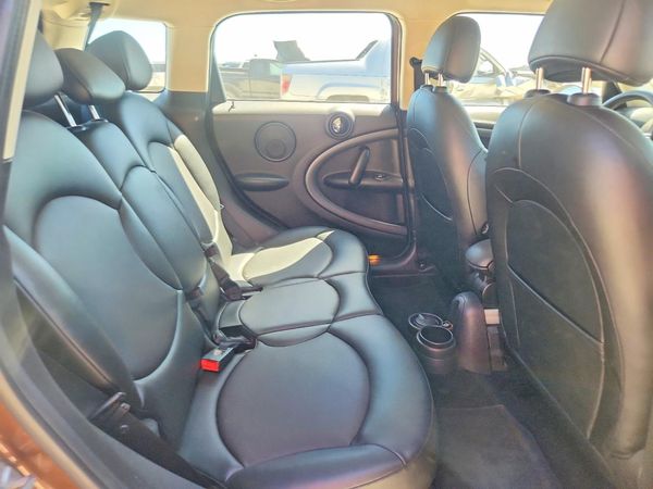 2014 MINI COOPER