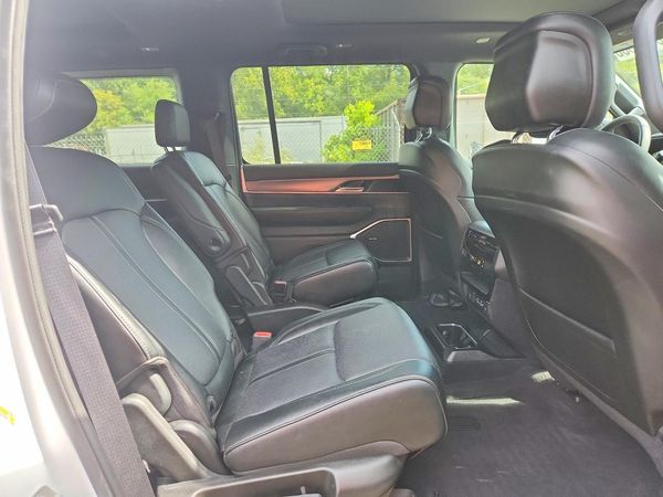 2024 JEEP WAGONEER