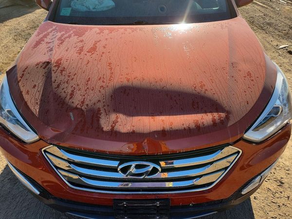 2014 HYUNDAI SANTA FE GLS — Engine bay