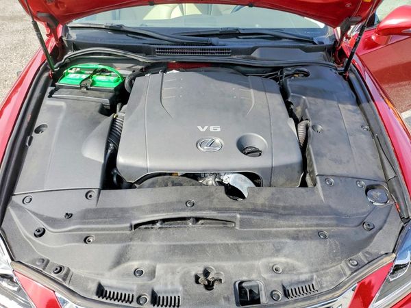 2012 LEXUS IS