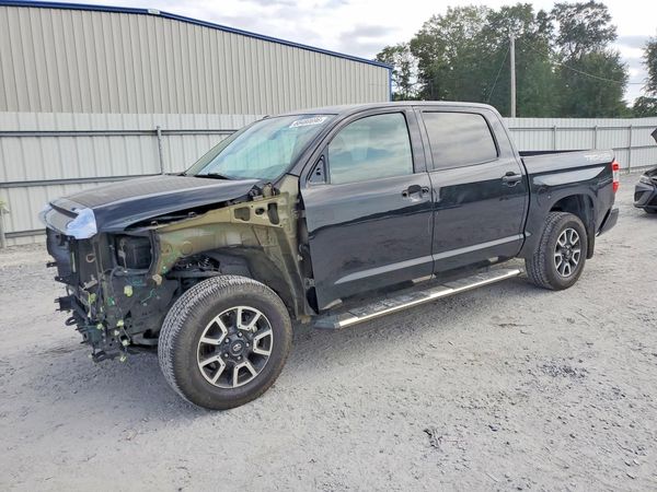 2019 TOYOTA TUNDRA Platinum Grade — Front 3/4