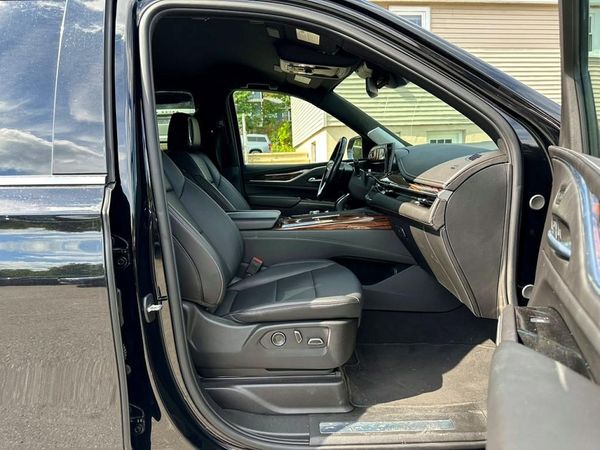 2024 CADILLAC ESCALADE Luxury