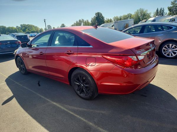 2013 HYUNDAI SONATA GLS/ GLS Popular