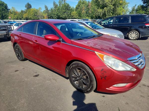 2013 HYUNDAI SONATA GLS/ GLS Popular