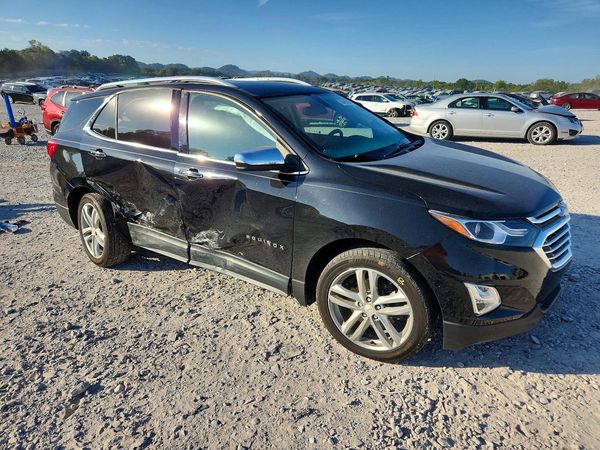 2018 CHEVROLET EQUINOX Premier (2LZ) — Passenger 3/4