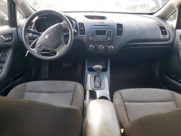 2016 KIA FORTE GL (Middle-Low Grade)