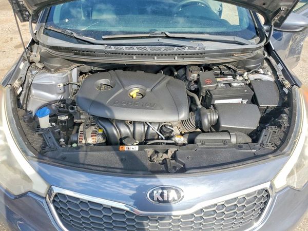 2016 KIA FORTE GL (Middle-Low Grade)