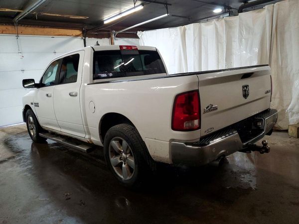 2014 RAM 1500 SLT
