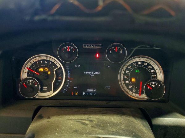 2014 RAM 1500 SLT