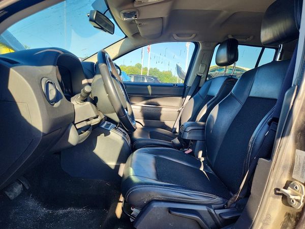 2016 JEEP COMPASS Latitude — DENT
