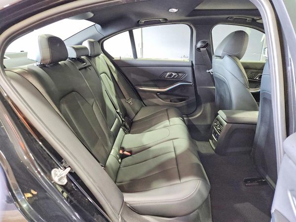 2026 BMW 330XI xDrive