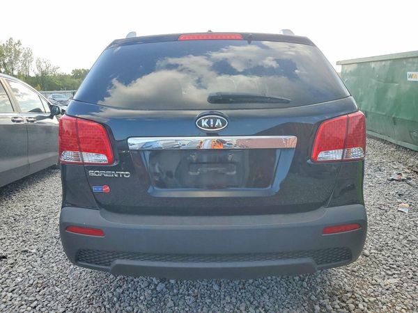 2013 KIA SORENTO Base / LX