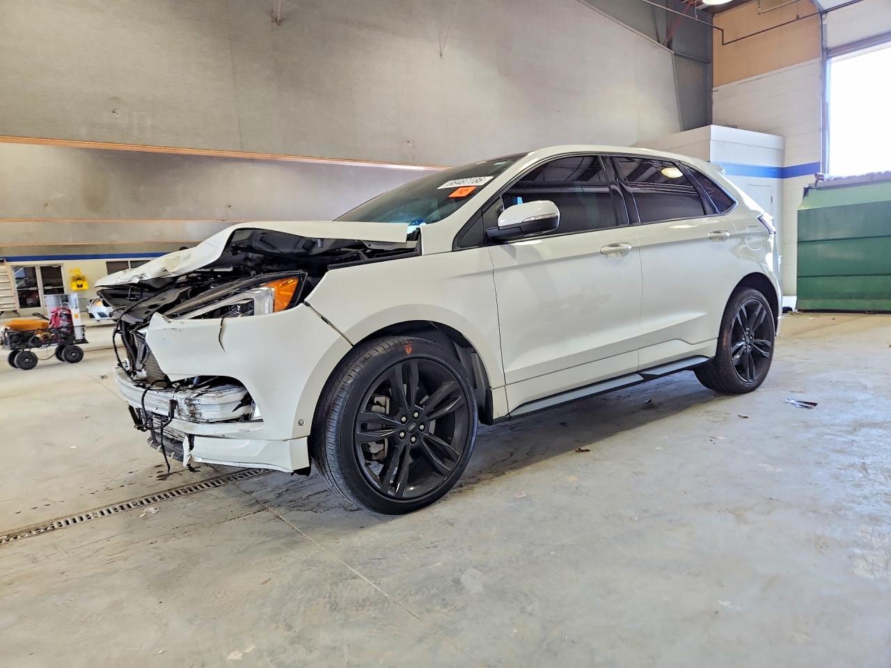 2022 FORD EDGE ST — Front 3/4