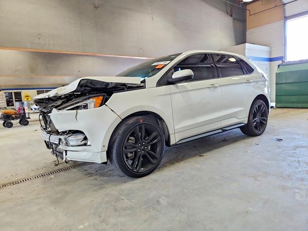 2022 FORD EDGE ST — Front 3/4