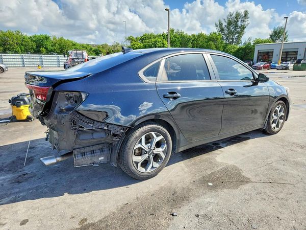 2021 KIA FORTE FE, LXS