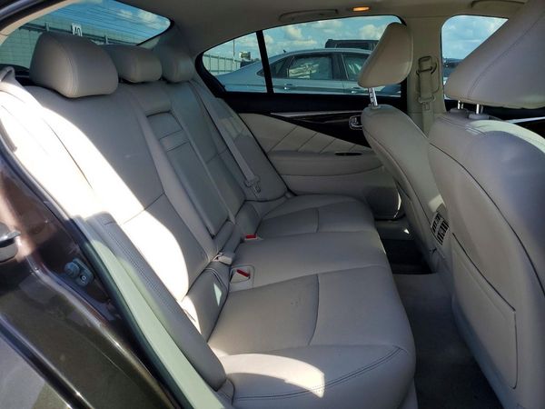 2015 INFINITI Q50 — PSRS