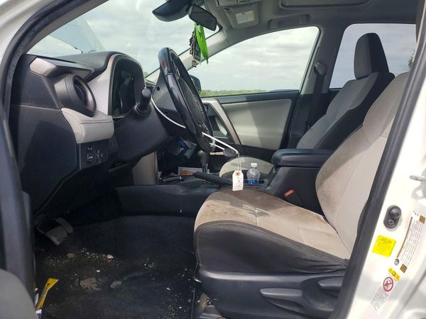 2018 TOYOTA RAV4 Adventure/XLE — DENT