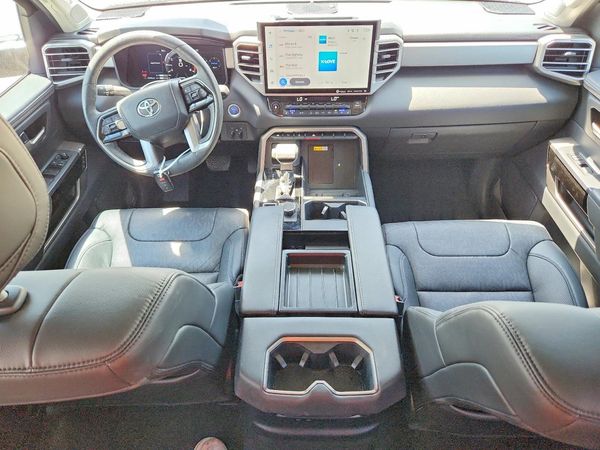 2024 TOYOTA TUNDRA
