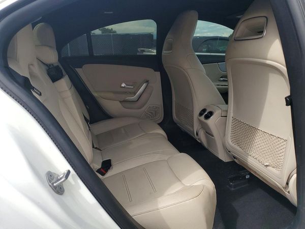 2020 MERCEDES-BENZ CLA