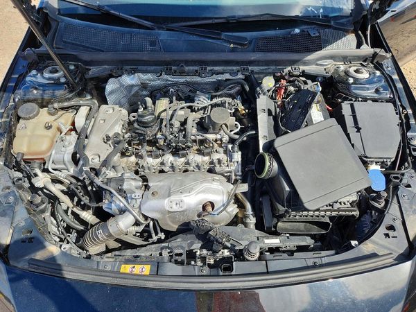 2020 MERCEDES-BENZ CLA-CLASS CLA250 — Engine bay