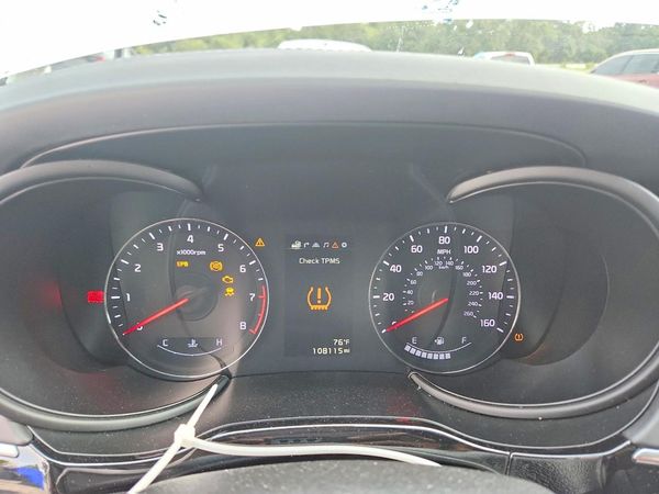 2016 KIA K900 Premium