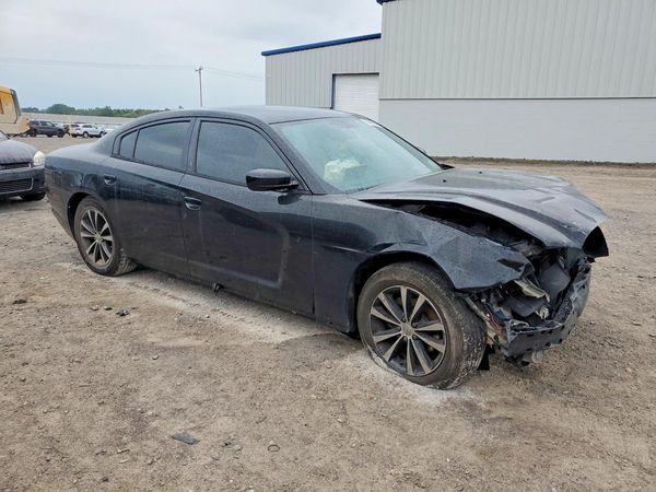 2014 DODGE CHARGER SE