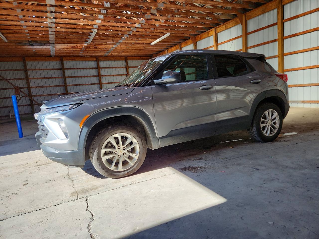 2025 CHEVROLET TRAILBLAZE LS — Front 3/4