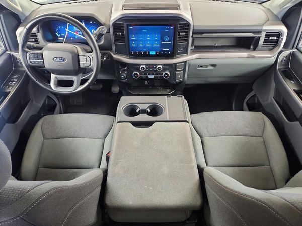 2025 FORD F150 XLT