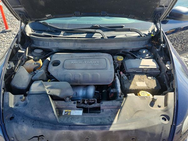 2016 JEEP CHEROKEE Sport — Engine bay