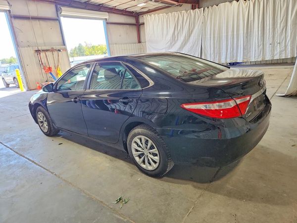 2016 TOYOTA CAMRY