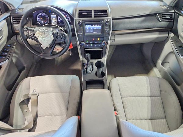 2016 TOYOTA CAMRY