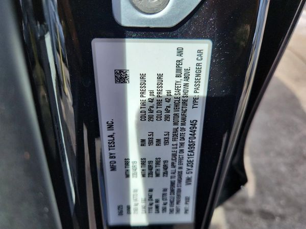 2025 TESLA MODEL 3