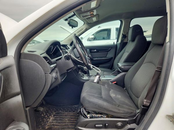 2016 CHEVROLET TRAVERSE 1LT — DENT