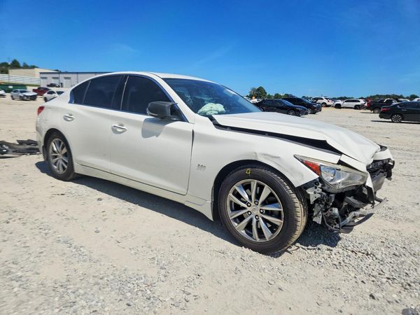 2017 INFINITI Q50