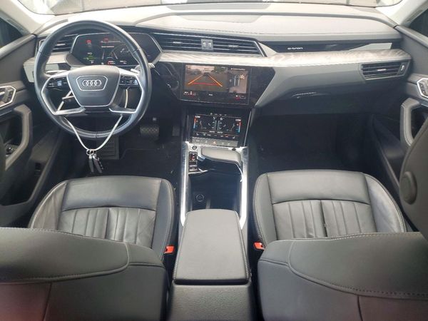2021 AUDI E-TRON quattro Premium