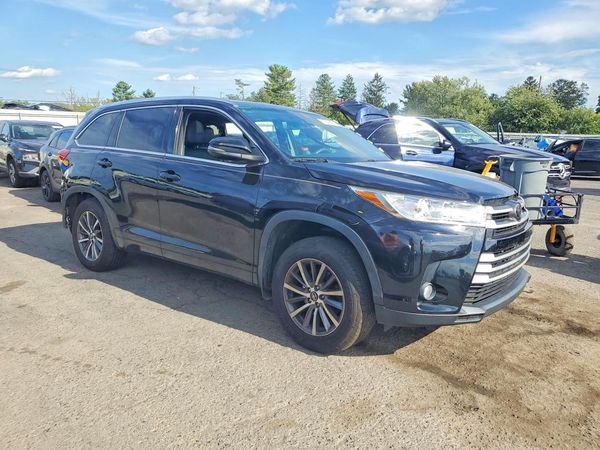 2017 TOYOTA HIGHLANDER SE/XLE