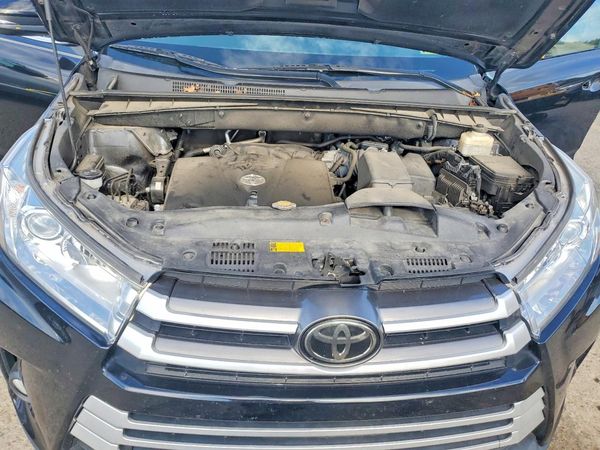 2017 TOYOTA HIGHLANDER SE/XLE