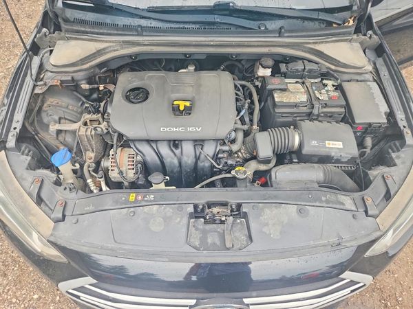 2017 HYUNDAI ELANTRA