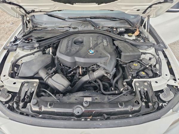 2018 BMW 4 SERIES xDrive Gran Coupe — Engine bay